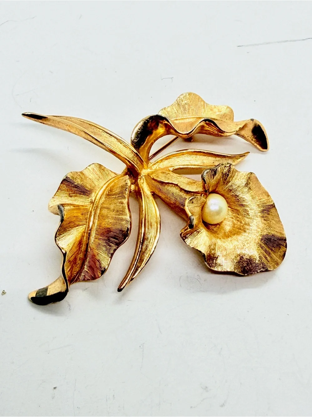Marcel Boucher Orchid Flower Pearl Textured Gold‎ Tone Brooch 8377 Vintage